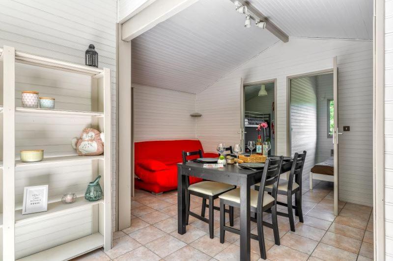 Camping La Serre Aigues-Vives  Esterno foto