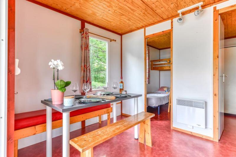 Camping La Serre Aigues-Vives  Esterno foto
